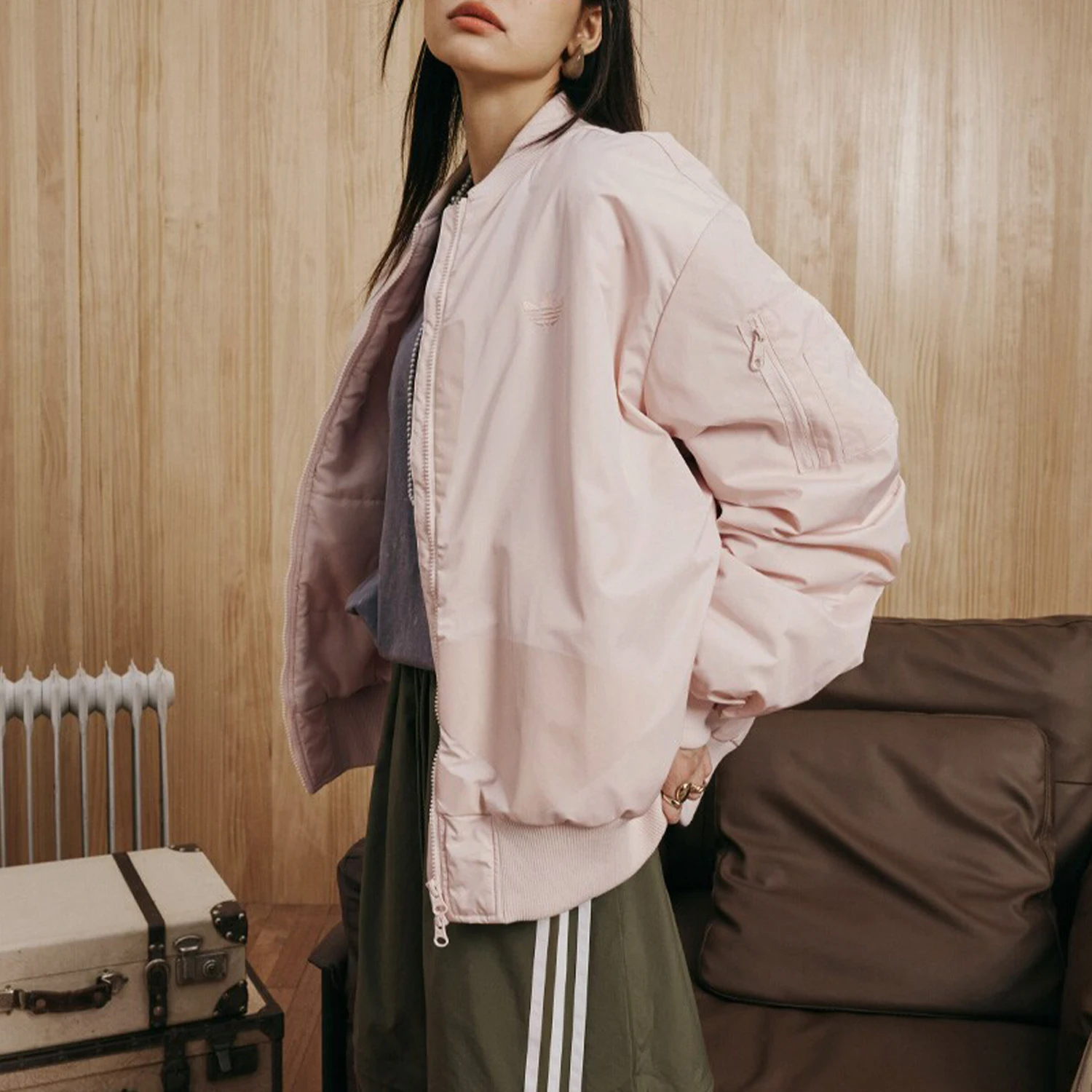 

Adidas genuine Three Stripes Unisex Fashion Stand Collar Padded Sport Jacket JL8382