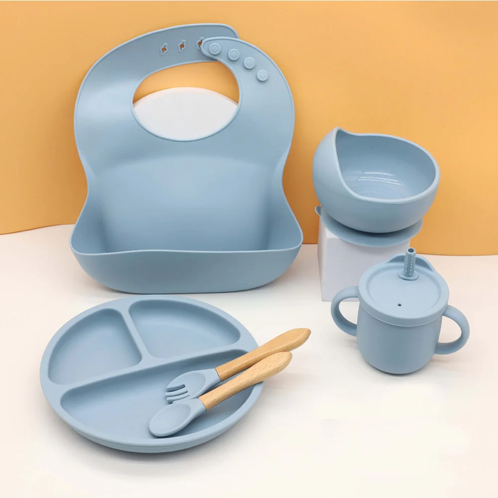 

6pcs baby silicone tableware set, bib, dining plate, bowl with suction cup, 2-in-1 water cup, snack cup, wooden spoon and fork