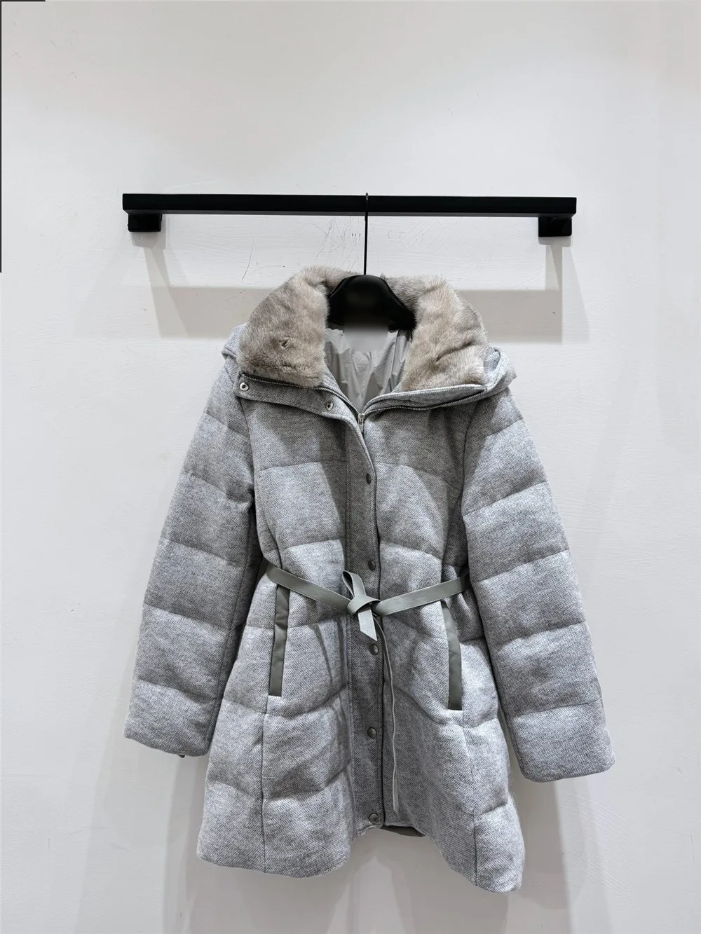 2025年冬新作 レディース カシミヤ フード付き ミンクファーカラー カーディガン カジュアル ゆったり ウエストマーク 多用途 ミディアム＆ロング ダウンジャケット