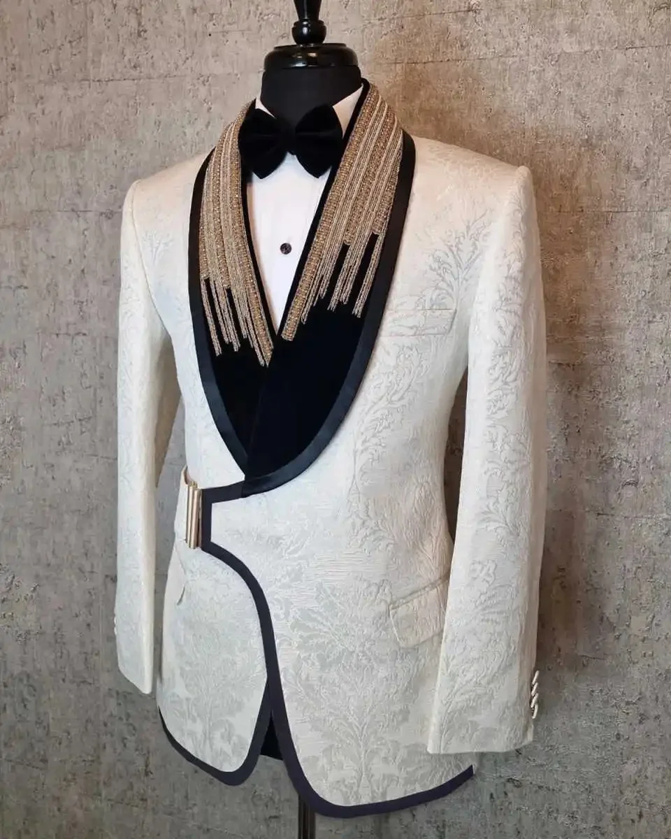 Customize Wedding Tuxedo With Buckle Beaded Jacquard Men Jacket Handsome Groom Blazers Formal Party Special Occasion Coat