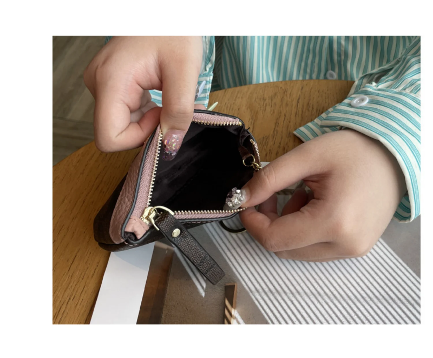 2026 Neue Klassische Kleine Geldbörse mit Blumenmuster, Damen-Mini-Geldbörse, Münzbeutel, Kleingeldtasche, Leder-Geldbörse, Aufbewahrungstasche, Kartentasche – Detail 15