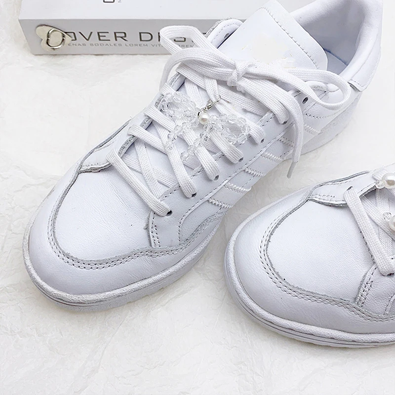 Coreano dolce perline fiocco scarpe decorazione Bowknot lacci delle scarpe fibbia per ragazze Casual scarpe di tela Charms accessori