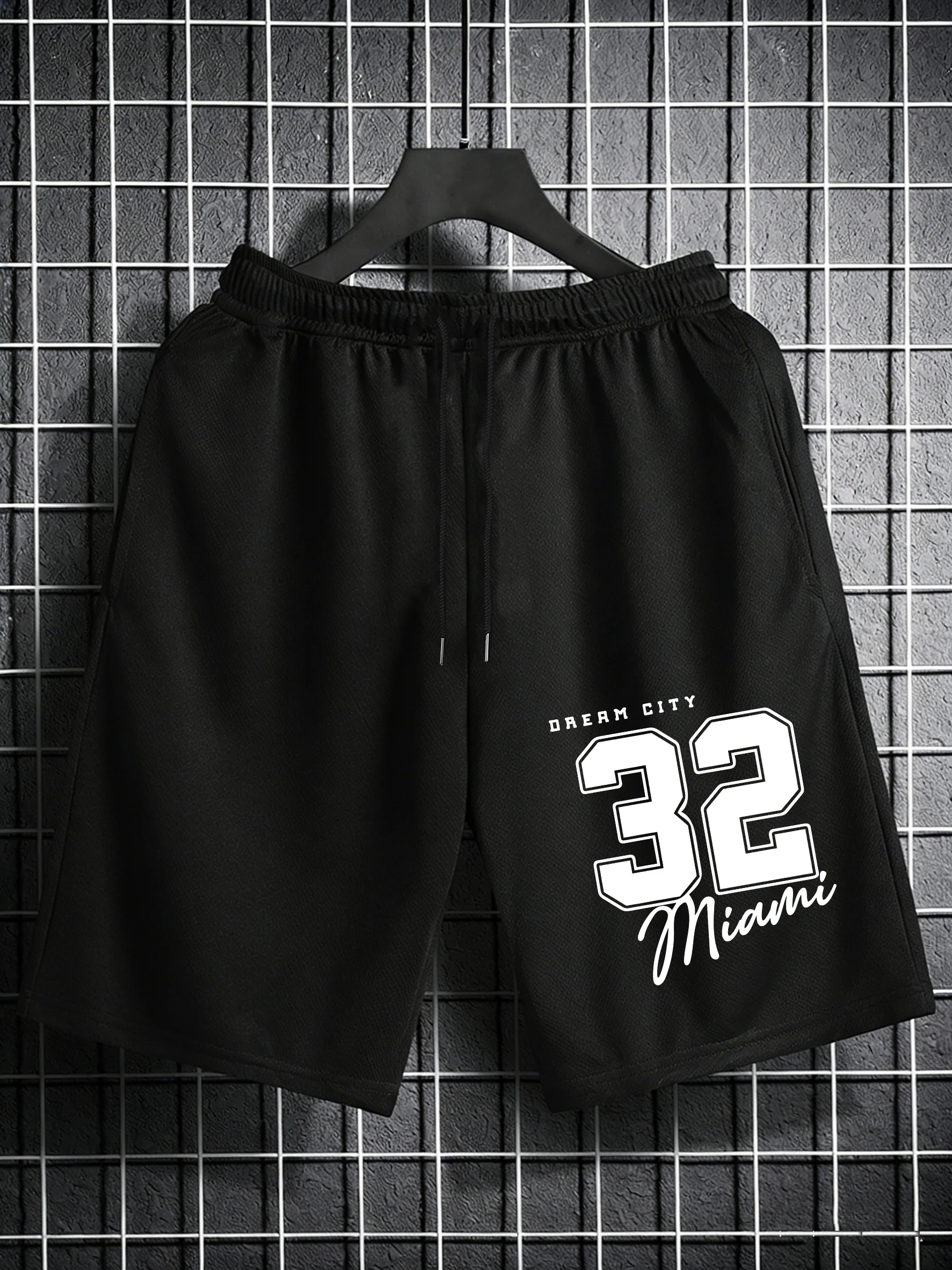 

Dream City Number 32 Printing Men'S Shorts Loose Elasticity Man Sportswear Wide Leg Summer Pant Comfortable Gym Swimming Trunks