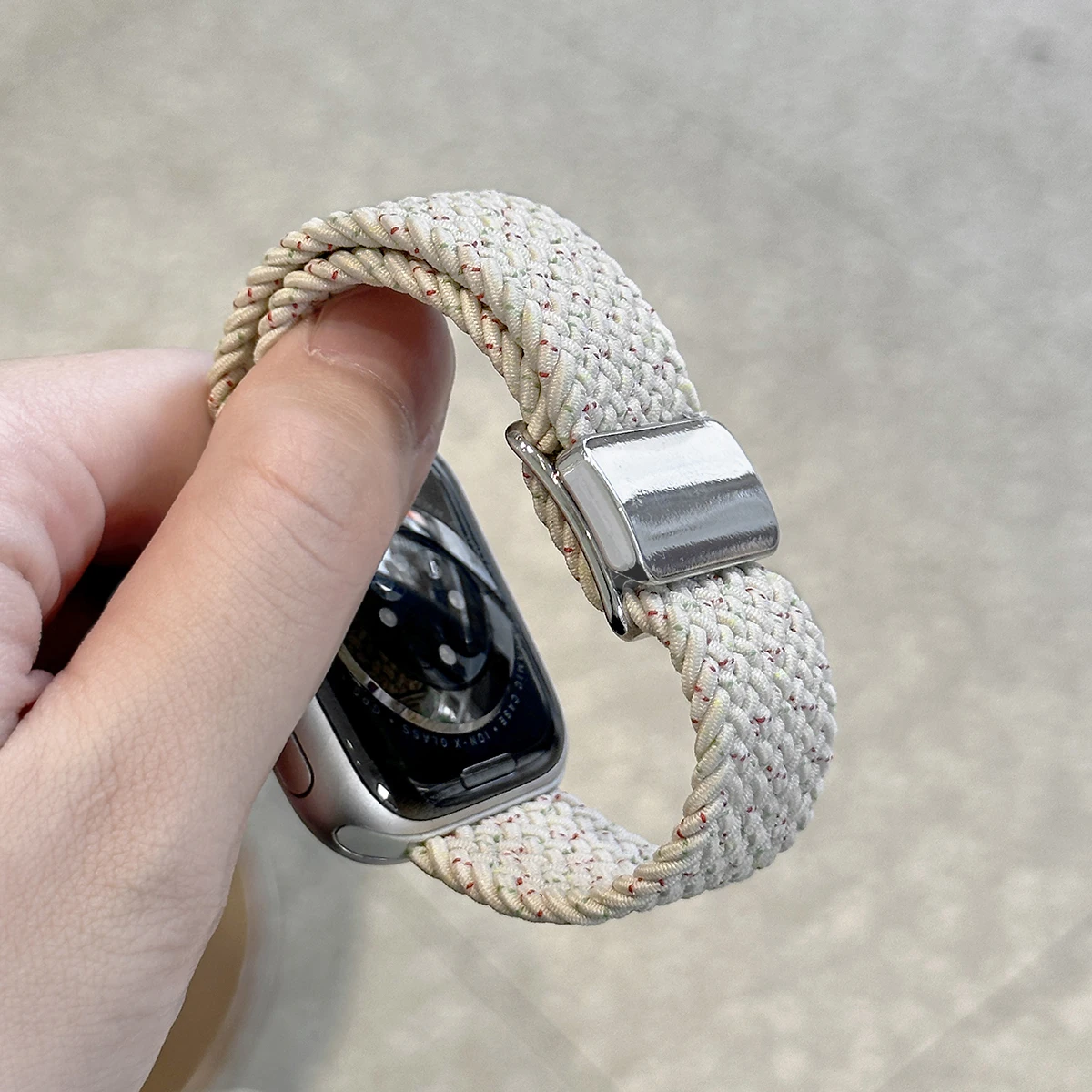 Magnetisch gevlochten solo-lusband voor Apple Watch-serie 10/11 42 46 mm 41 45 mm 9 8 7 6 5 4 SE-band voor iwatch 42 mm nylon armband