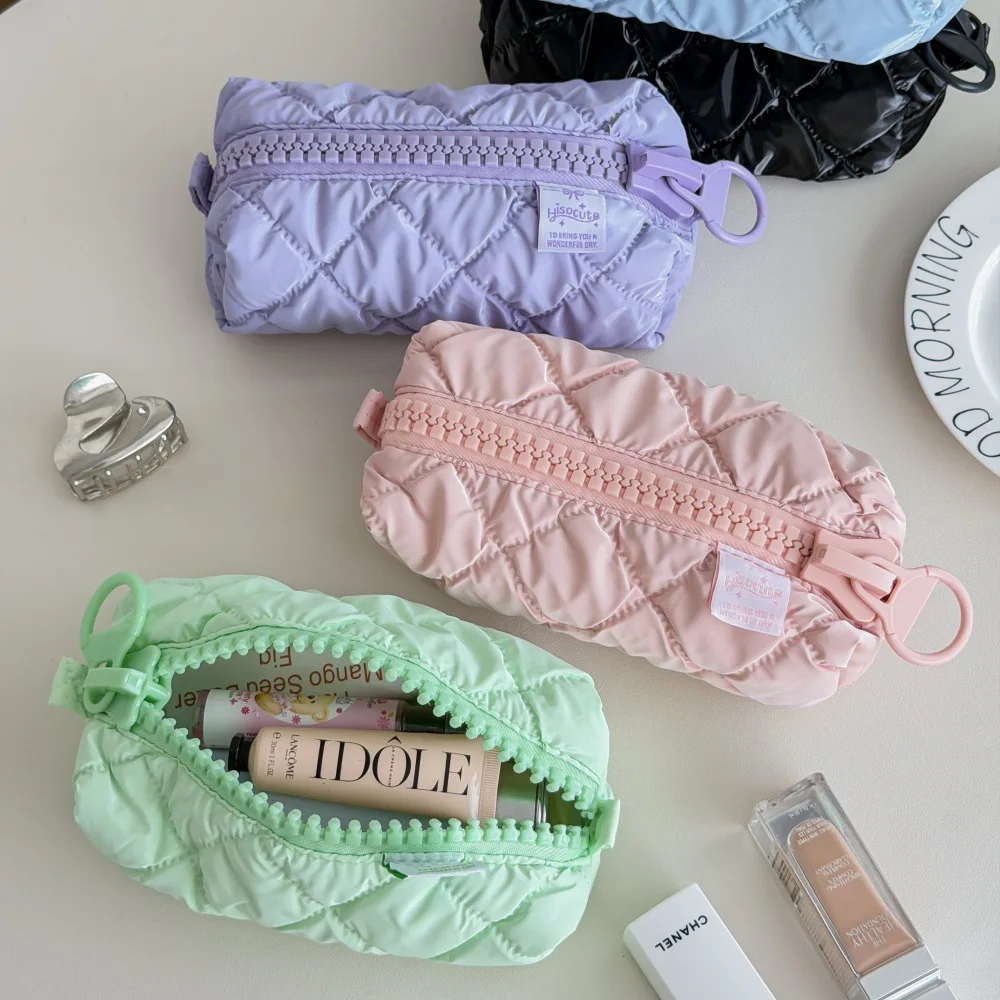 Women Puffer Makeup Bag Light Pink Quilted Cosmetic Pouch Soft Portable Zipper Closure Daily Travel Toiletry Storage Purse