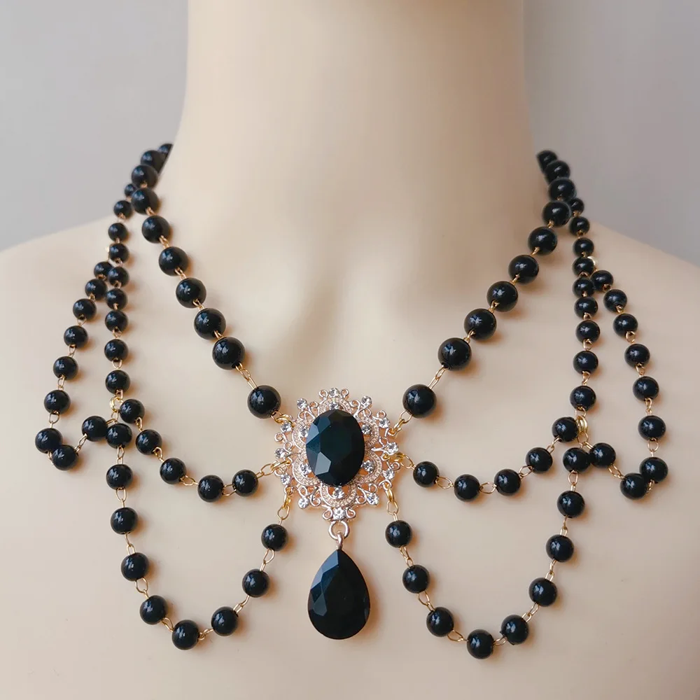 نمط متعدد الطبقات قلادة اللؤلؤ للنساء ذات الاهتمام الخاص تصميم سلسلة الترقوة الشرير الرجعية