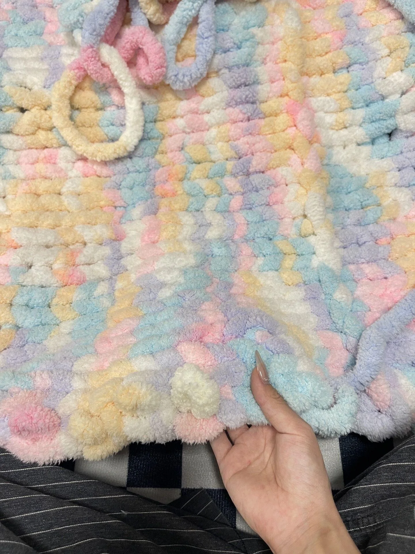 

Радужное одеяло с градиентом, набор материалов для вязания крючком ручной работы, одеяло для отдыха, подарок на день рождения, теплое уютное одеяло для осени и зимы