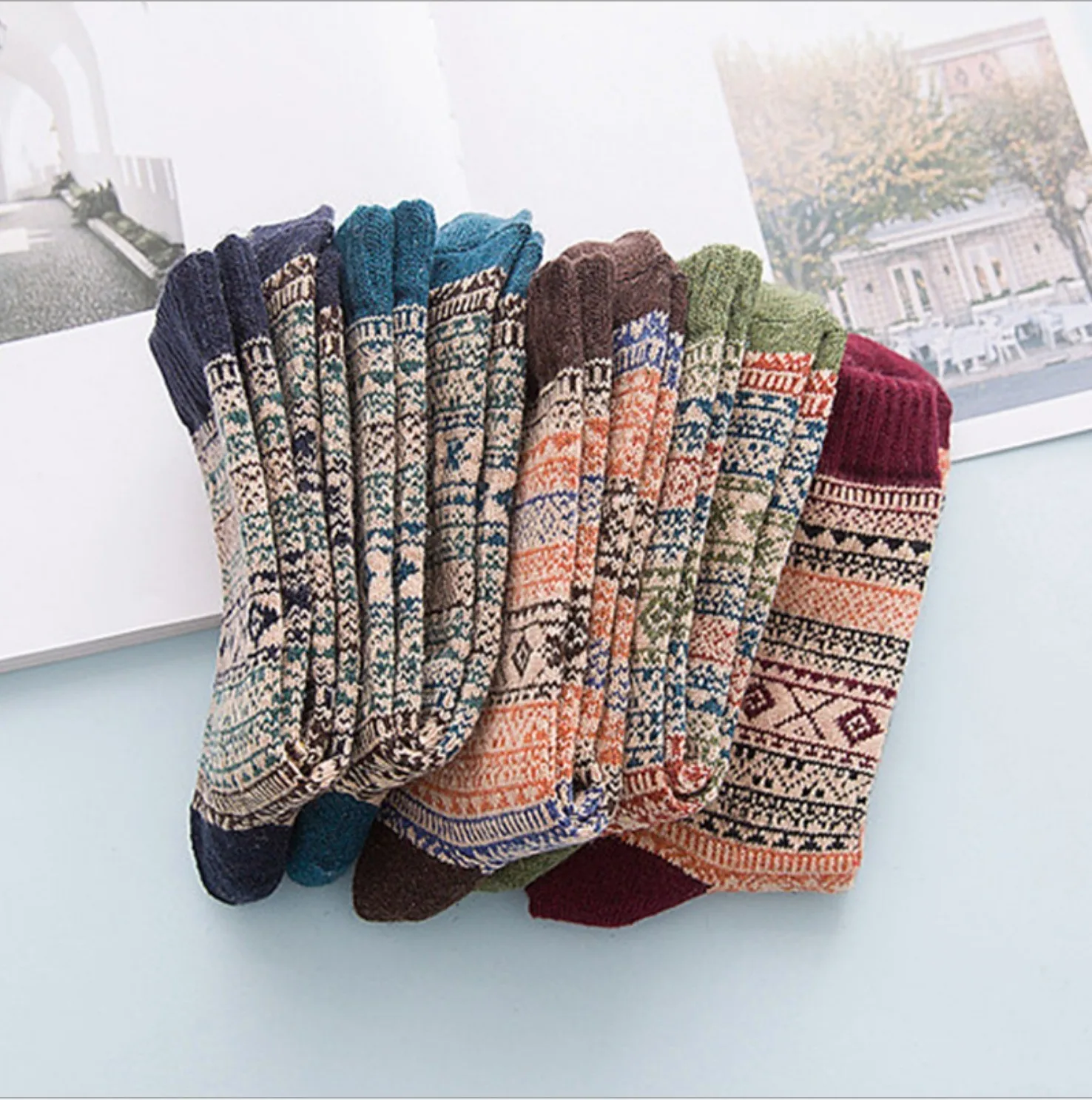 5 Pairs/Lot Autumn And Winter High Quality Men\'s Wool Socks Thickened Warm Breathable Soft Vintage Striped Midtube Socks EU38-43