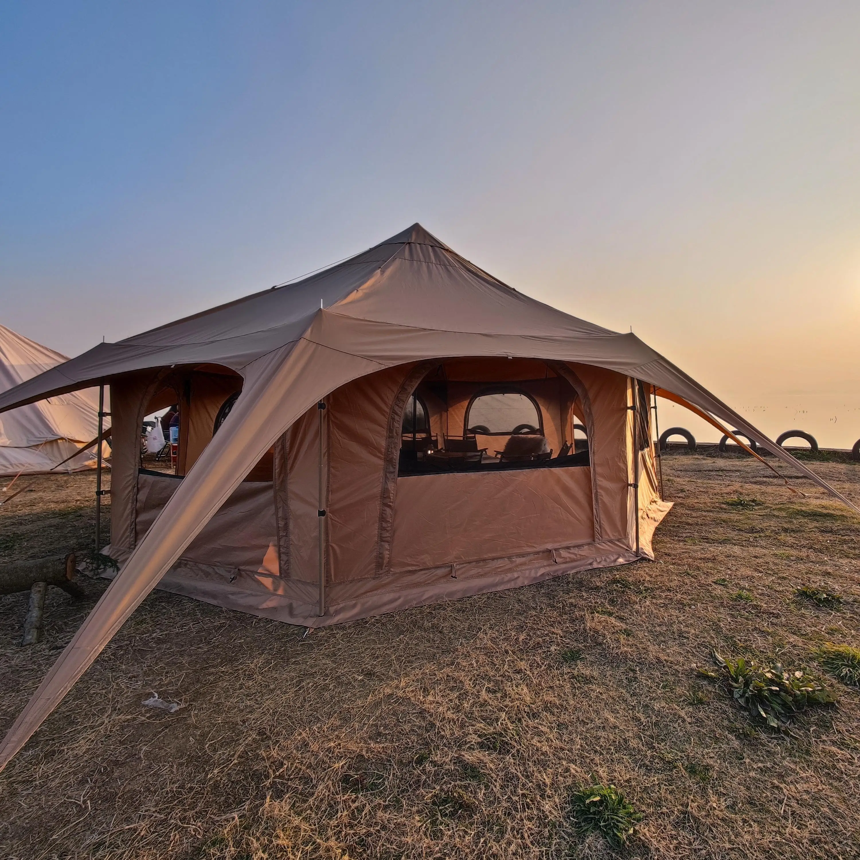 

Glamping Camping New Design One Bedroom Yurt Tent Outdoor Oxford Bell Tent for 4 Season 4-10 Persons Family Luxury Waterproof