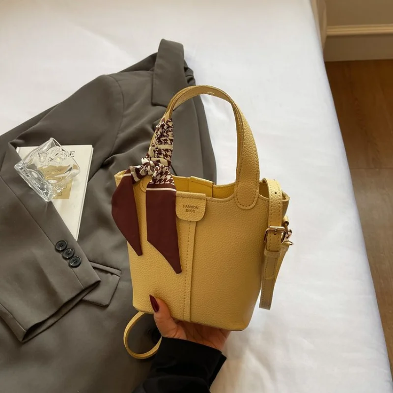 

Женская сумка из кожи с луговой печатью, модная, просторная, в Париже, мягкая, повседневная, современный вид ​