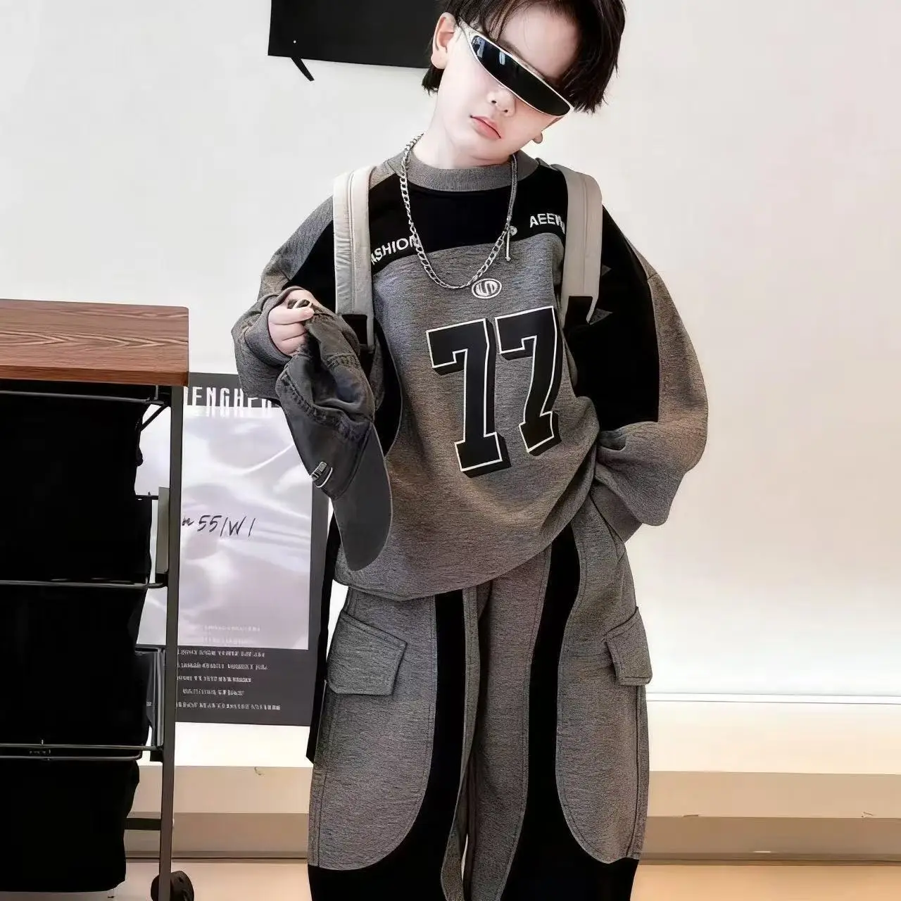 Korean Version Alphabet Top Trousers Velvet Two-piece Set Autumn and Winter Boys' Casual Suit New Children's Handsome