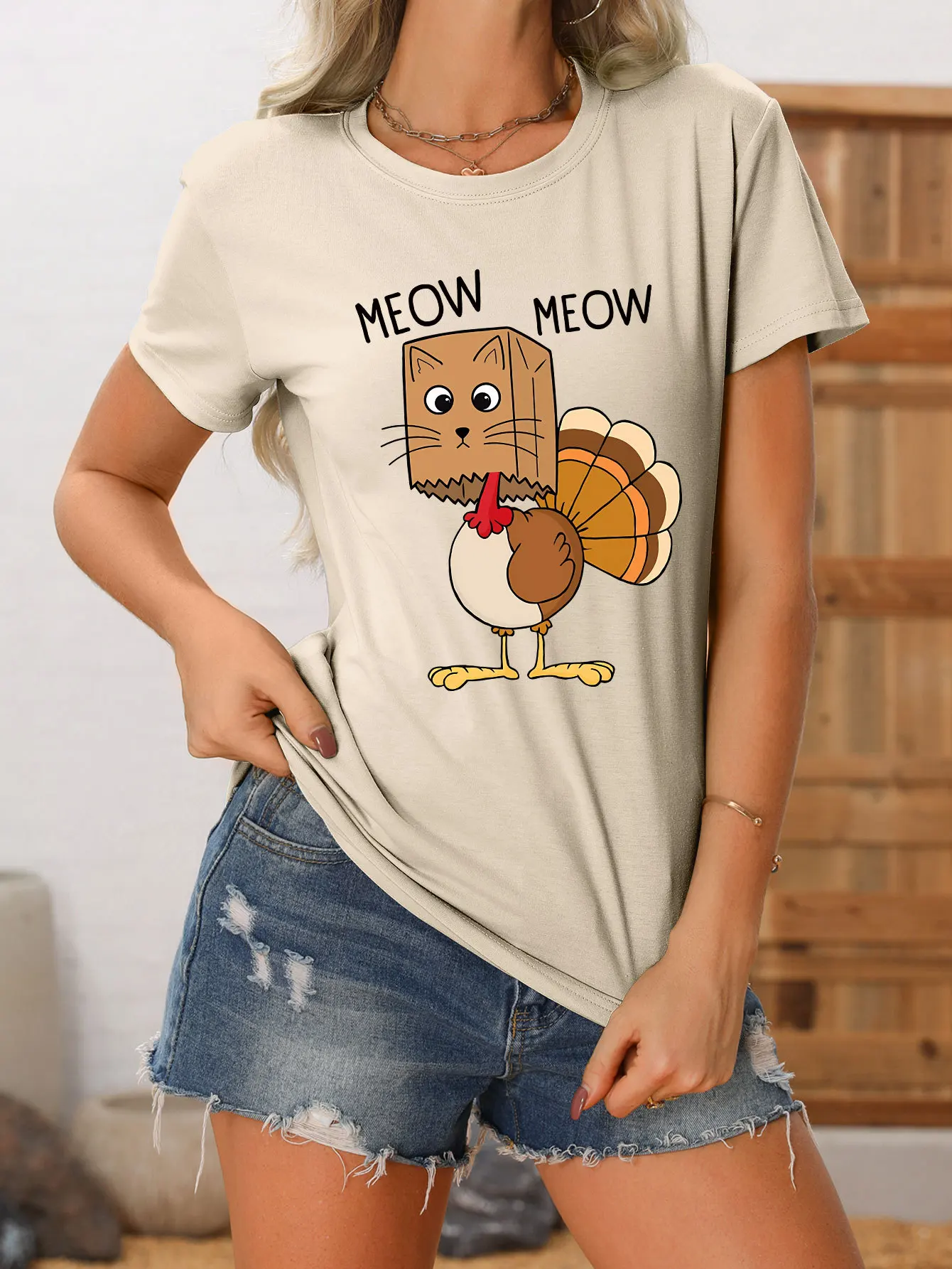 Summer round neck meow meow cat bag chicken print T-shirt new women\'s casual short-sleeved top with loose fashion pullover