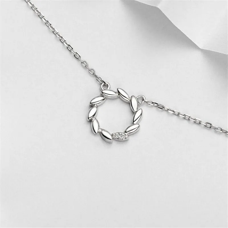 New Fashion Jewelry Female Wreath 925 Sterling Silver Jewelry Round Flower Branch Crystal Sweet Gift Pendant Necklaces HZX413