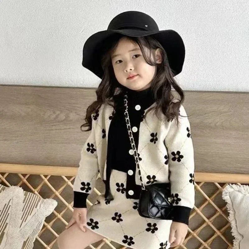 Girls Small Fragrant Wind Sweater Set Autumn and Winter Female Treasure Flower Long-sleeved Cardigan + Skirt Two-piece Set