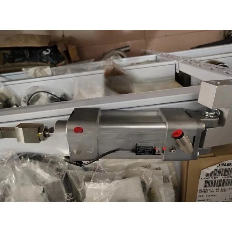 

Parts for 294K132813 Roland Press Parts 82.94K13-1328 R700 900 Cylinder