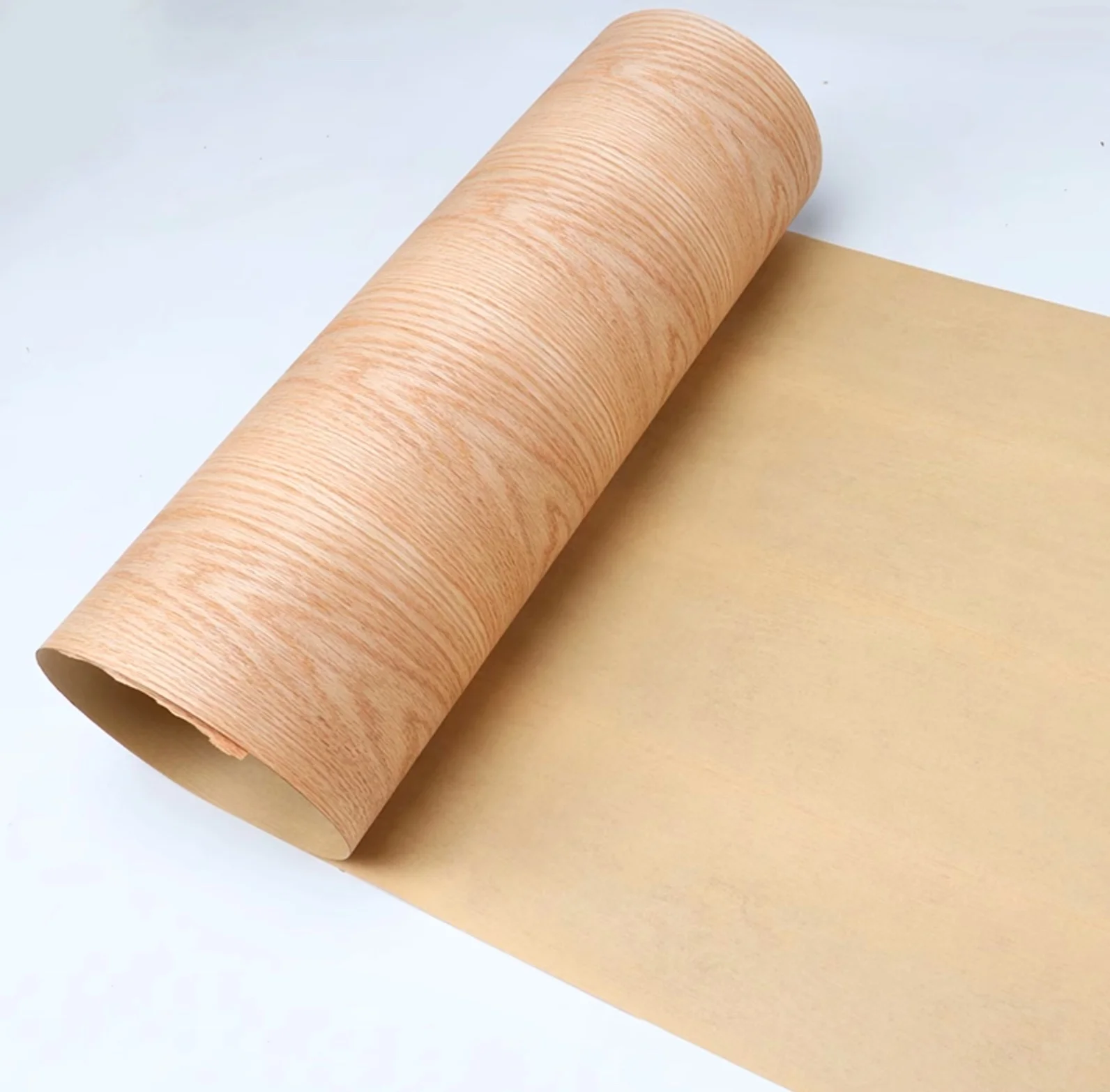 L: 98.43 Inch Width: 22.83inch T: 0.25-0.35mm Natural Red Oak Pattern Wood Veneer(Back With Kraft Paper)