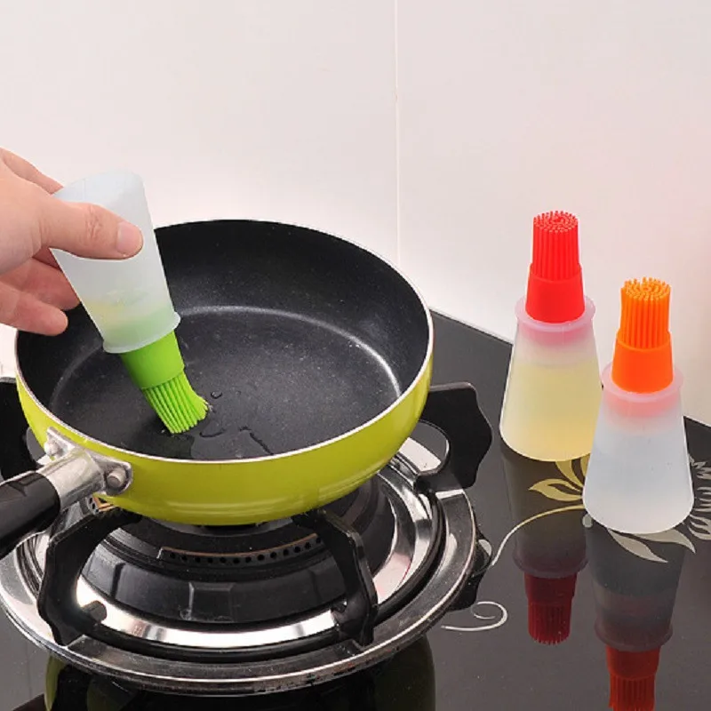 Barbecue Oil Brush Oil Dispenser with Brush High Temperature Resistant Silicone Seasoning Bottle Brush Kitchen Baking Gadgets