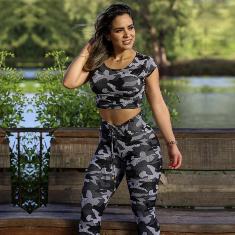 

Oshoplive 2024 New Female Sportswear Fashion Camouflage Short Sleeves Tops & High-Waisted Leggings Pants Fitness Two Pieces Sets