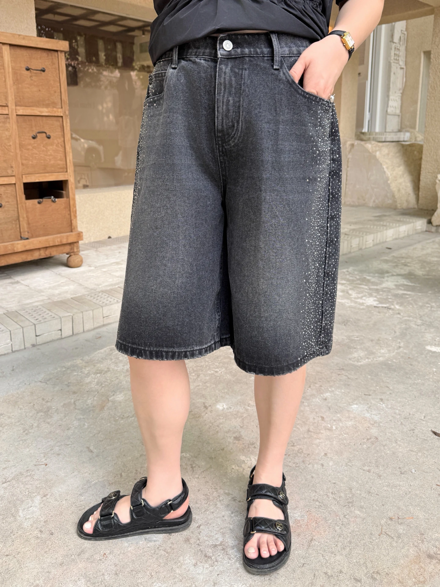 

Cool Glittery Large Size Women's Jeans Shorts Casual Style Loose Fit Straight Leg Five-Quarter Length Summer Fashion plus Size