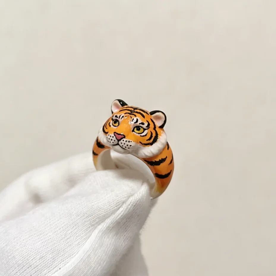 Vintage Cute Tiger Closed Ring for Women Unique Animal Index Finger Ring Niche Personalized Jewelry Gift Accessory for Her