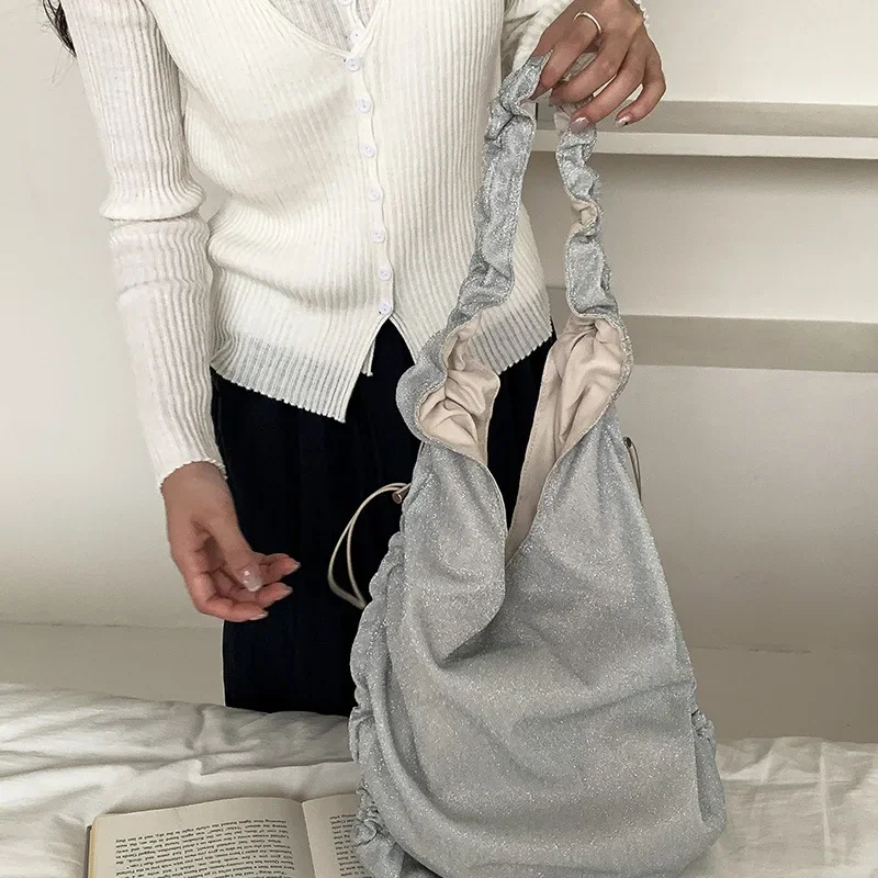 Imagem -03 - Leftside-silver Fold Shoulder Bags para Mulheres Grandes Macias Inverno Moda de Grife Bolsas Tendência Dacron Underarm Hobo Bolsa 2023