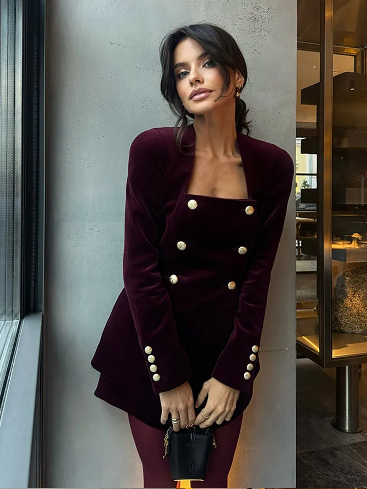 Elegant Burgundy Velvet Square Neck Shirt Pant Set Fashion Square Neck Metal Buttons Slim Long Sleeve Tops Short Pants Suit