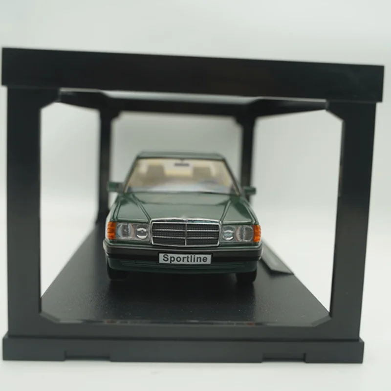 Triple9 1/18 Scale190 E W201 Modello di auto di simulazione in lega Collezione statica Decorato Giocattoli di festa Classico regalo souvenir per adulti