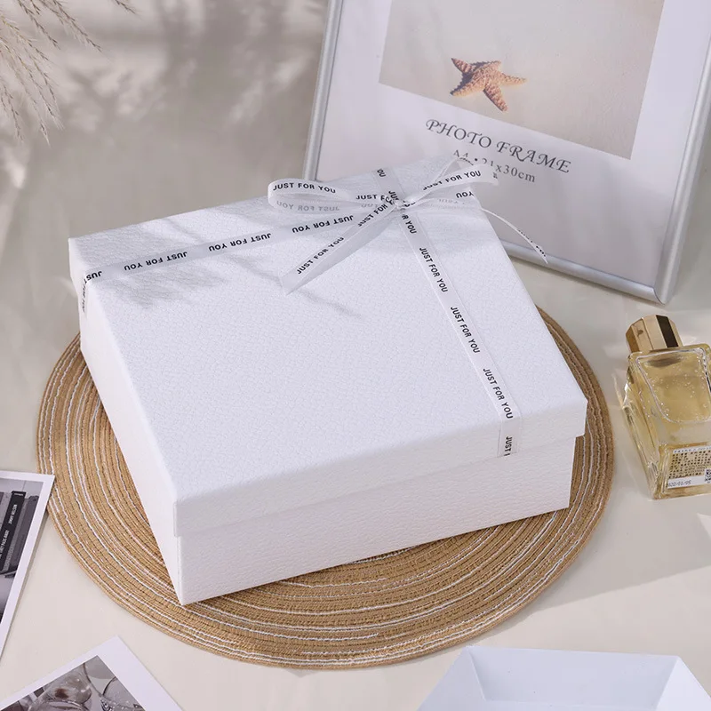 White Green Orange Empty Box Exquisite Square Perfume Gift Box Festival Large Bow Heaven Earth Cover Gift Box