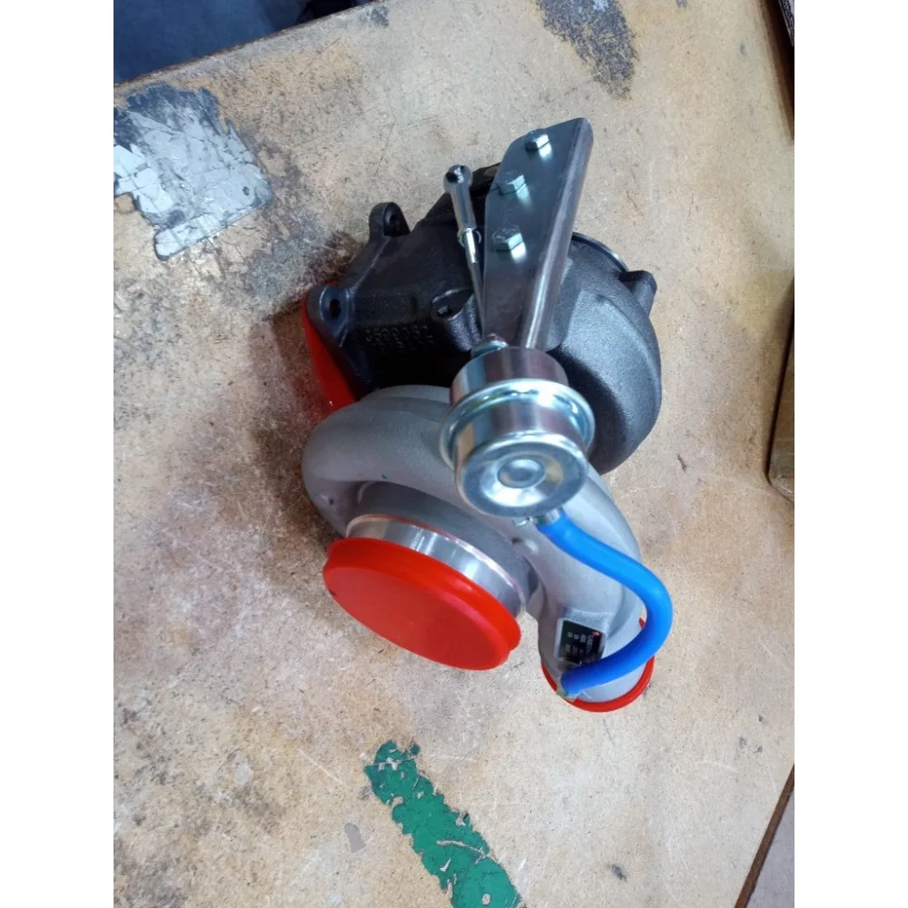 Turbo HX40W Turbocharger 3535635 3535638 3802651 for Cummins 6CT 8.3L Engine
