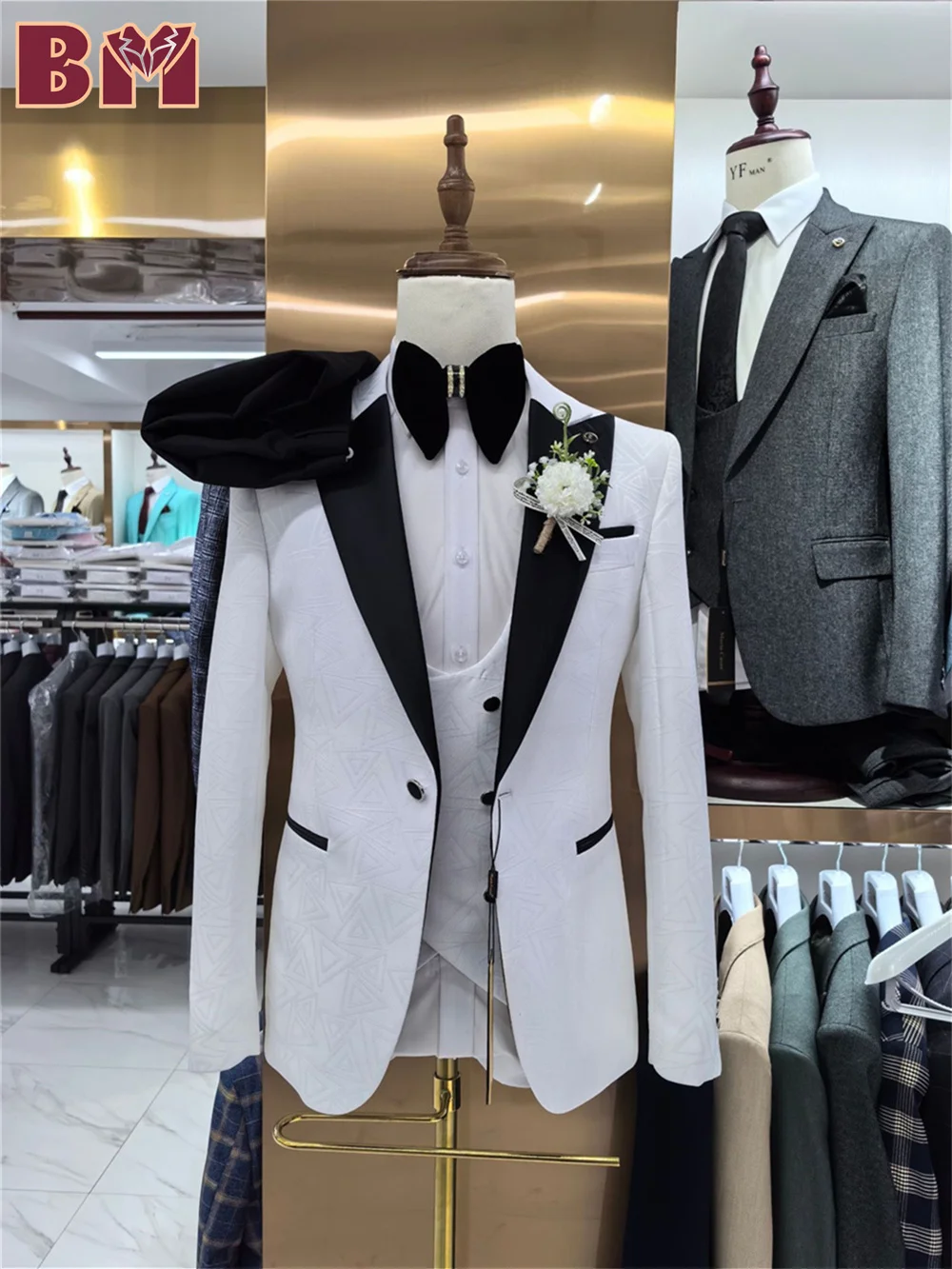 

Elegant Jacquard Men's Suit 3PCS Style Single Breasted Sophistication Groom's Suit For Formal Occasions Wedding Groomsmen