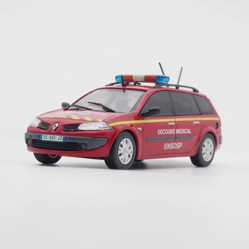 IXO Diecast 1:43 Scale Megane Break Fire Engine Car Alloy Simulation Model Adult Collectible Souvenirs Boy Gift Static Ornaments