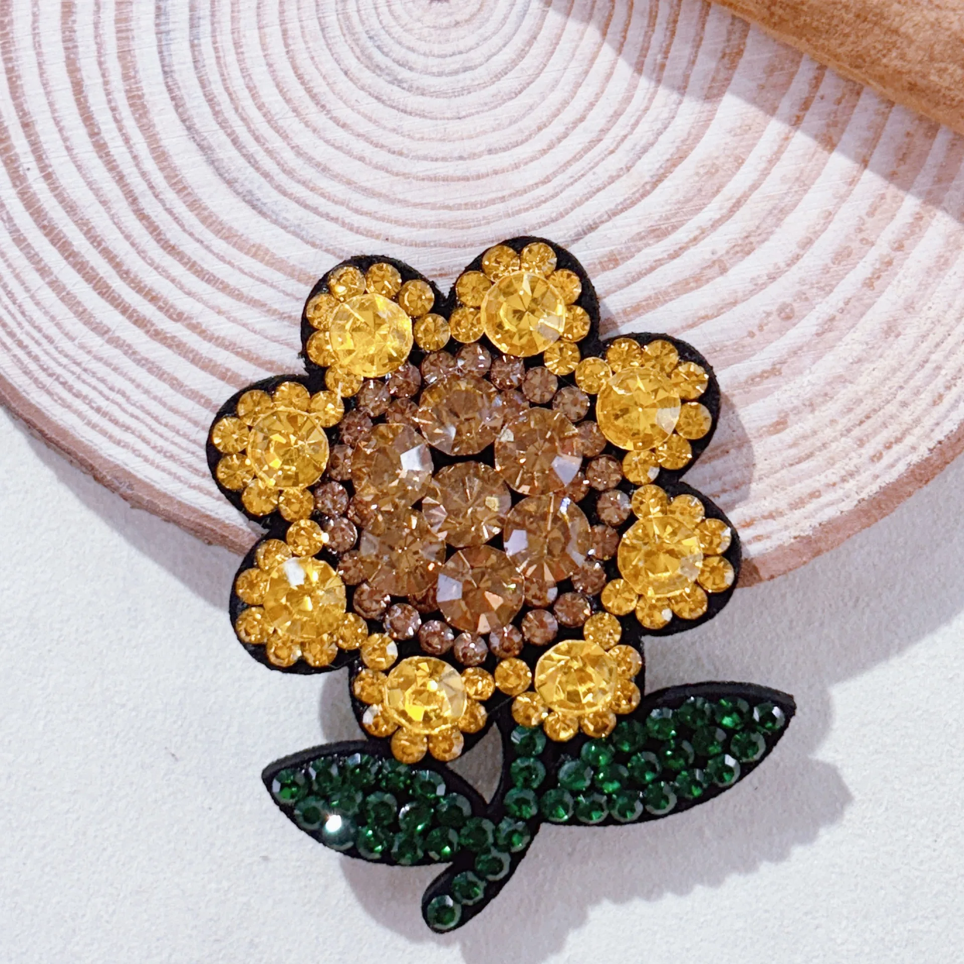 

НОВАЯ блестящая заколка для волос в корейском стиле со стразами, красивые популярные заколки для волос с подсолнухом, аксессуары для волос для женщин и девочек