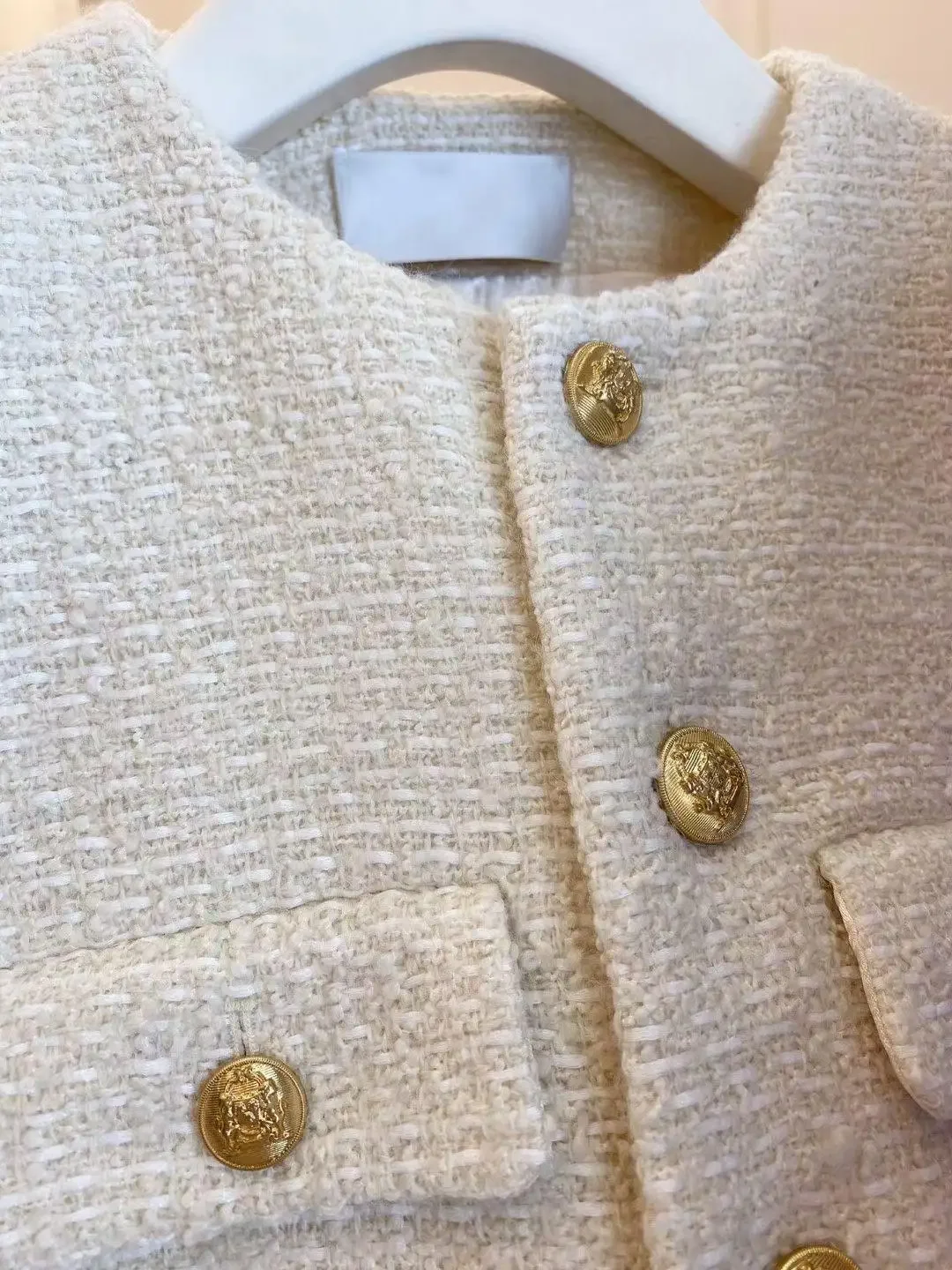 French Wool Tweed Coat Fashion High-end Gold Button Short Slim Temperament Spring and Autumn Korean Coats Women  Jacket 2024