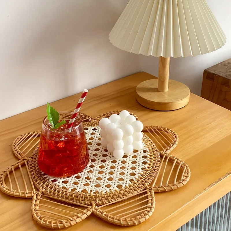 

Bamboo Round Rattan Storage Hand-Woven Saucer Handmade Coaster Cup Holder Pot Pad Tea Mat Rattan Woven Cup Holder Wooden Tray