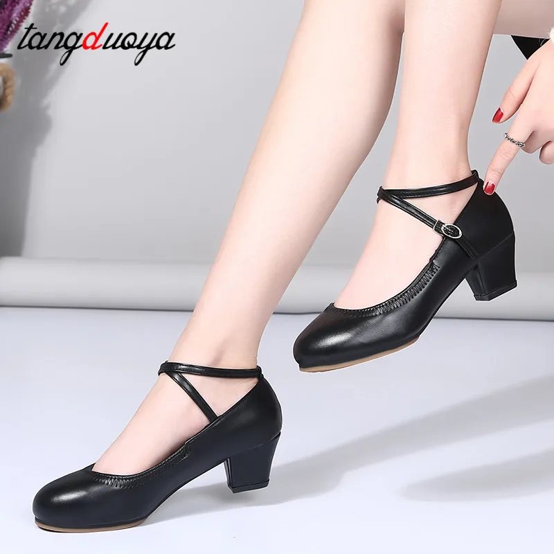 Woman Latin Dance Shoes Salsa Ballroom Dancing Shoes Ladies Middle Heel Closed Toe Modern Performance Women's Tango Dance Shoes