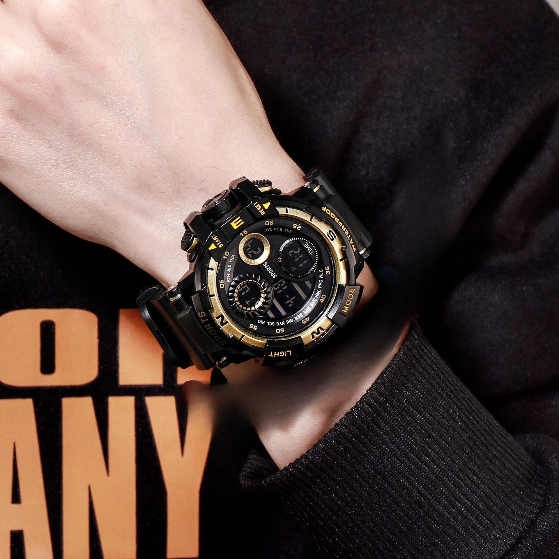 Korean Style Fashion Trendy Men's Watch, Large Dial Cool Wristwatch, Outdoor Sports LCD Electronic Watch, Student Friendly Desig