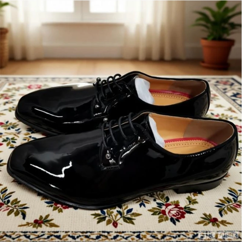 

High Quality Low Cut Men's Formal Shoes Round Toe Flats Lace-up Shinny Leather Glossy Business Suits Shoes Luxury Wedding Shoes