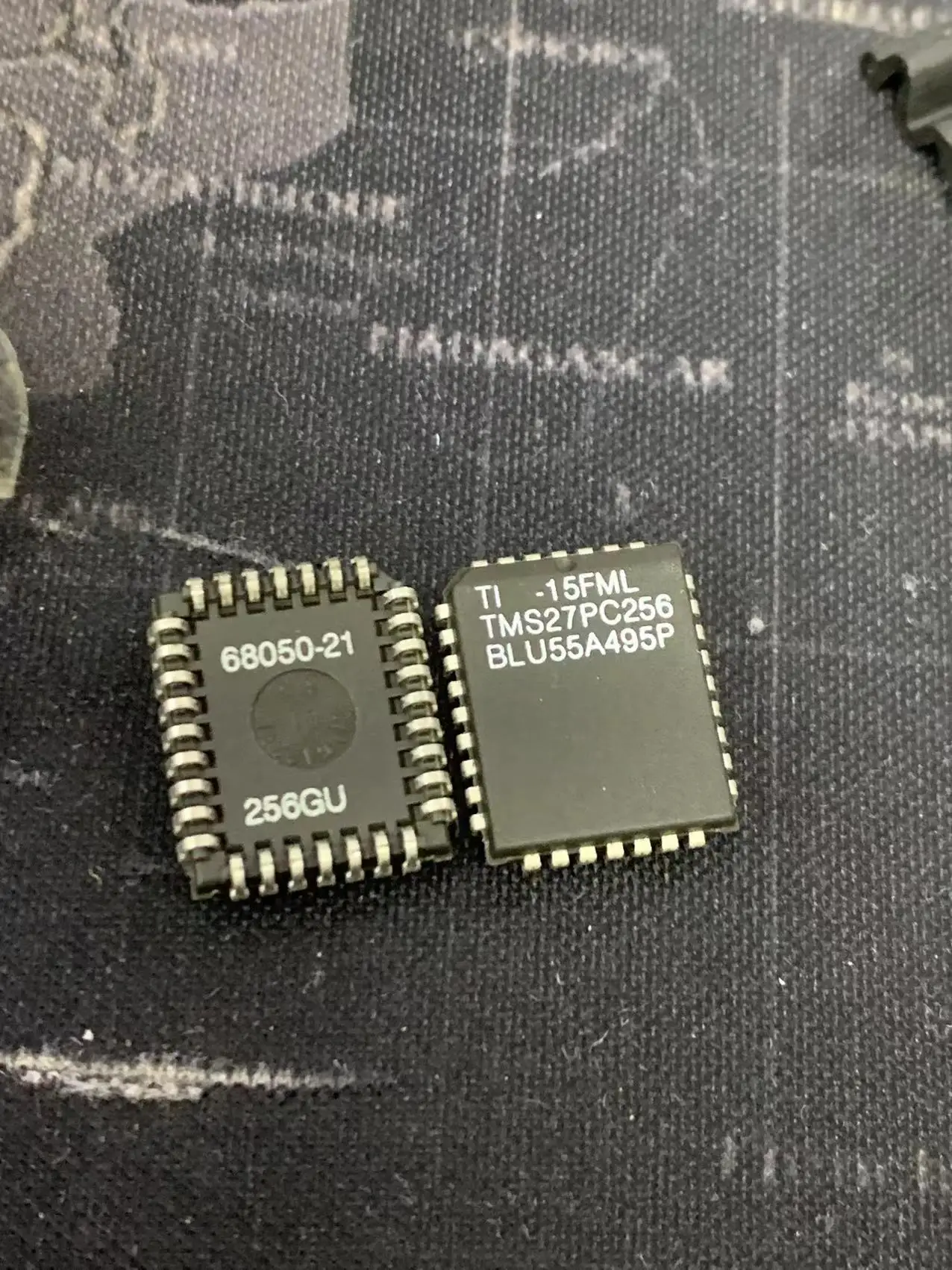 TMS27PC256 -15FML 27PC256 BOM Chip correspondente, Compra Original