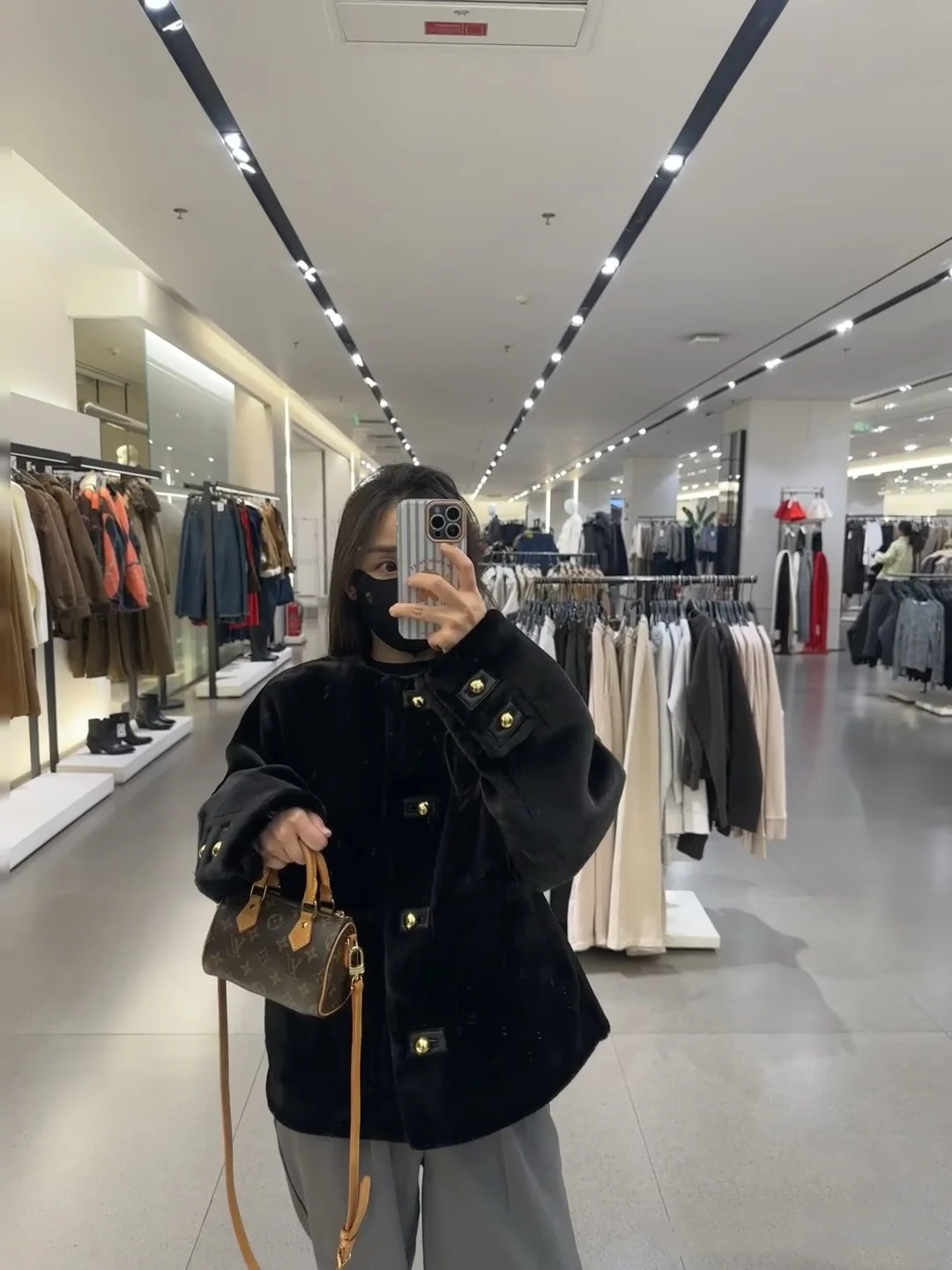 Jesień Zima Nowości Modny Uniwersalny Płaszcz z Efektem Sztucznego Futra Okrągły Kołnierz Poliester Długi Sweter