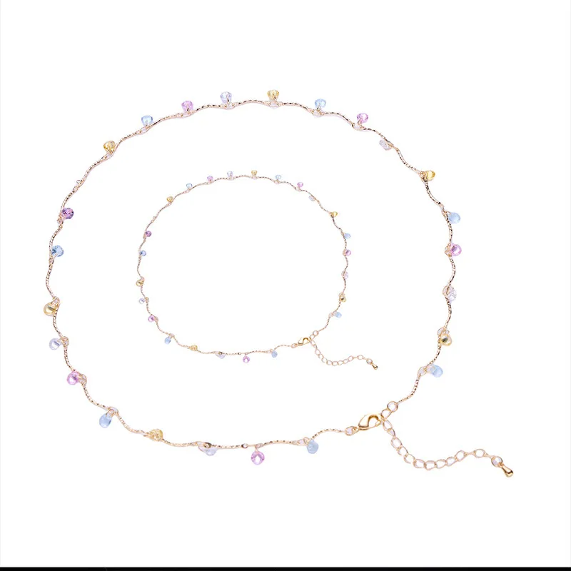 Accessori per collane con bracciale in zirconi colorati geometrici di lusso semplici e leggeri, un stile di nicchia e un lusso leggero