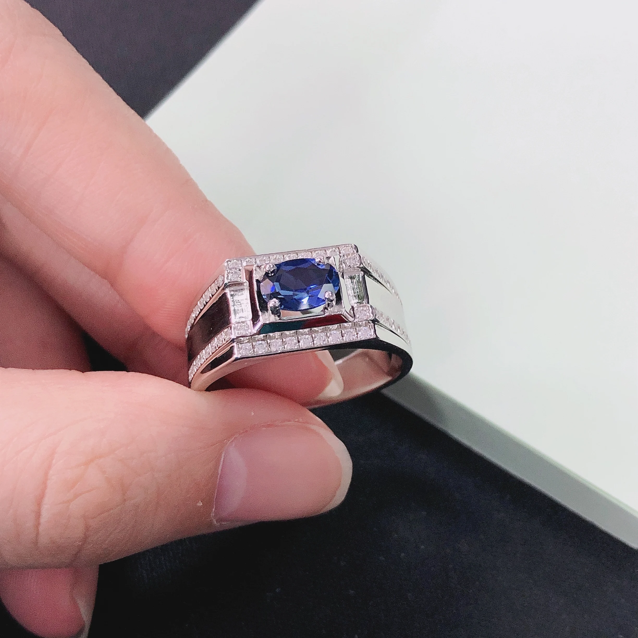 

Fine Jewelry 1Ct Oval Cut Blue Sapphire Diamond Male Ring Solid 18K 750 White Gold Ring 206