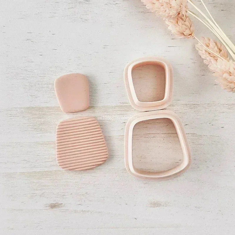 2Pcs/Set Basic Geometric Hollow Shape Polymer Clay Mold Cutters Niche Design DIY Earring Jewelry Soft Pottery Clay Cutting Tools