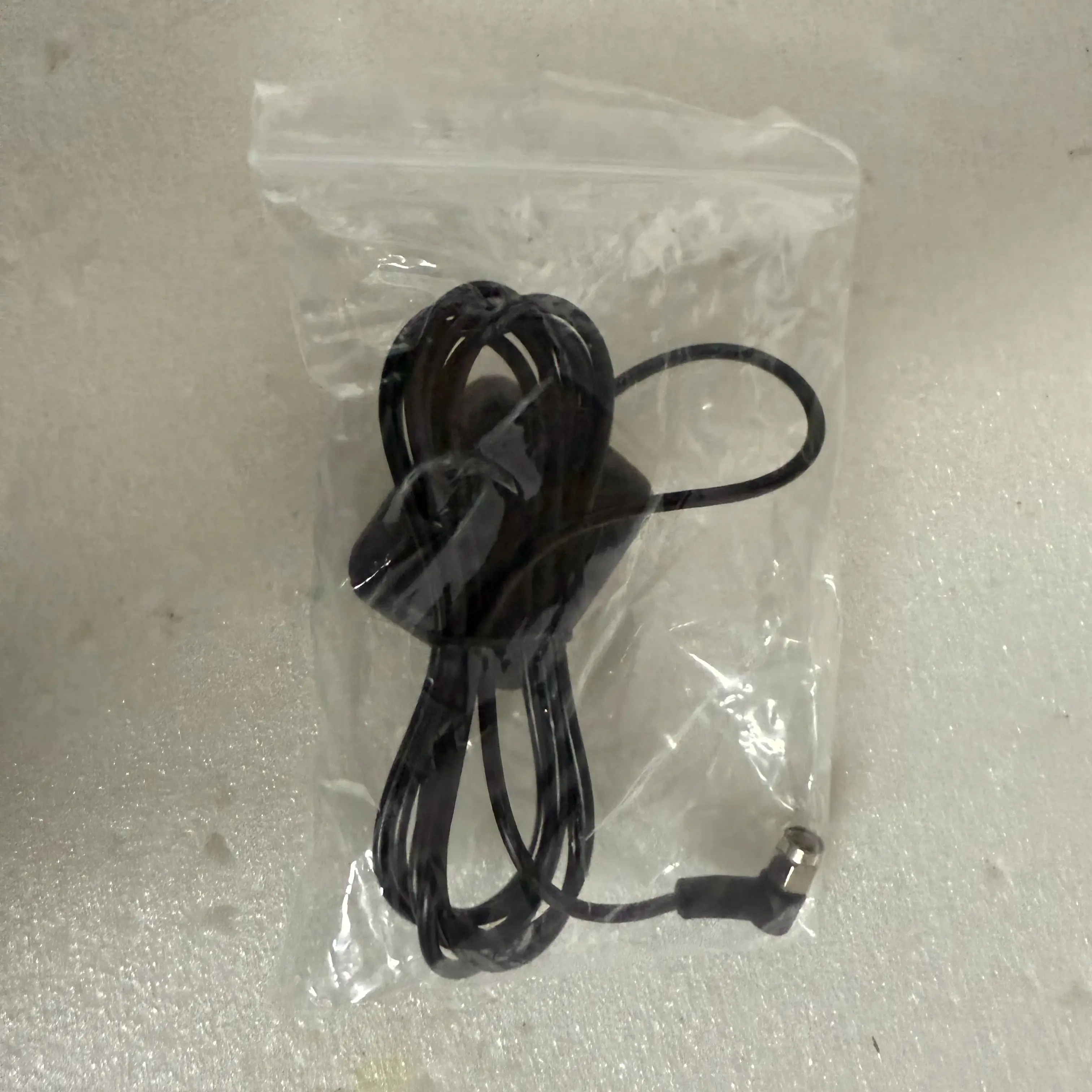 Our ZWNAV For Car Navigation GPS Signal Antenna GPS Receiver Signal Enhance Device SMA Conector Auto GPS Accessories Suit