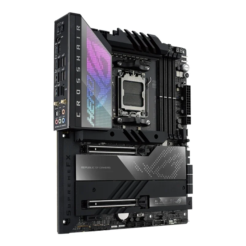 ASUS ROG CROSSHAIR X670E HERO, Socket AM5 LGA 1718 AMD Ryzen 7000 Gaming Motherboard WiFi 6E 18+2 Power Stages PCIe 5.0 DDR5 view 3