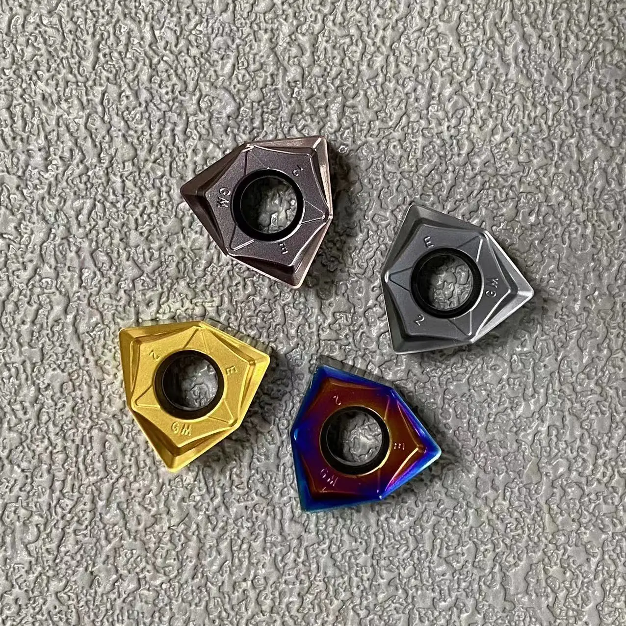 

WNMU080608 Двусторонний шестиугольный 90-градусный прямоугольный быстрая подача MFWN WNMU Твердосплавные вставки Чугунная фреза WNMU0806