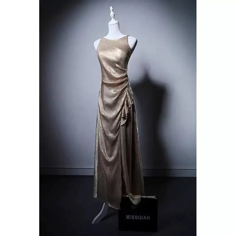 

Charming Gold Prom Gown Gorgeous Halter Floor Length Pleated Sleeveless Lace-up Backless Formal Occasion Celebrity Evening Dress