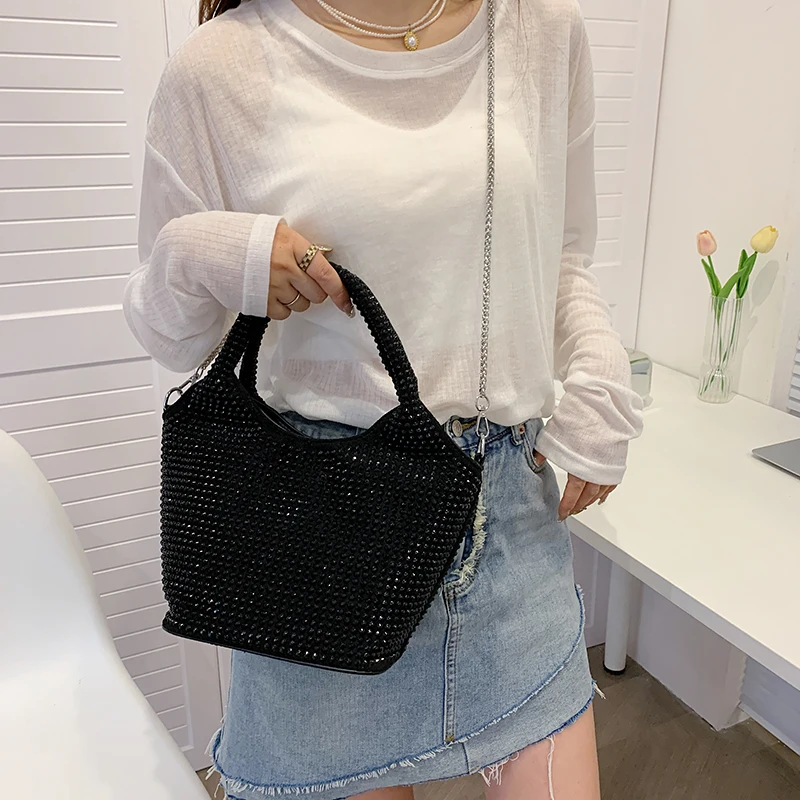 Fashion Diamonds Chains Ladies Shoulder Bags Design Crossbody Bags for Women 2024 Trend High Quality Bolsas Para Mujeres