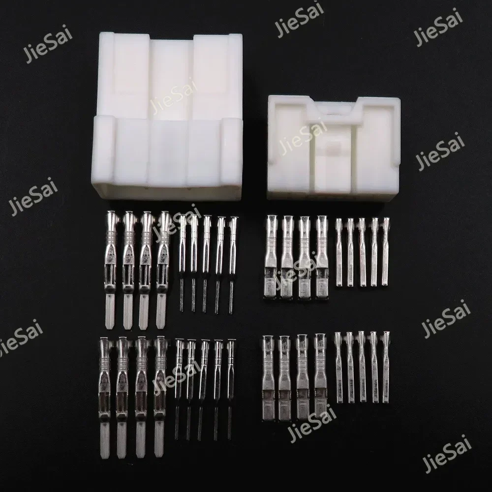 18 Pin 0.7 2.2 Series Car Unsealed Plastic Hosuing Socket 6098-3901 6098-3941 Auto Wiring Terminal Hybrid Connector