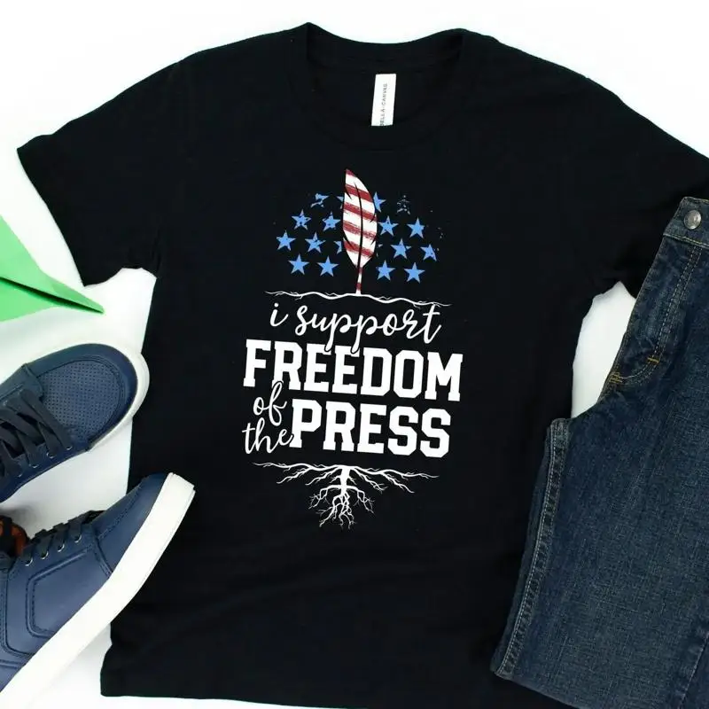 I Support Freedom Of The Press T Shirt JournalisT 1st Amendment Journalism Degree Teacher