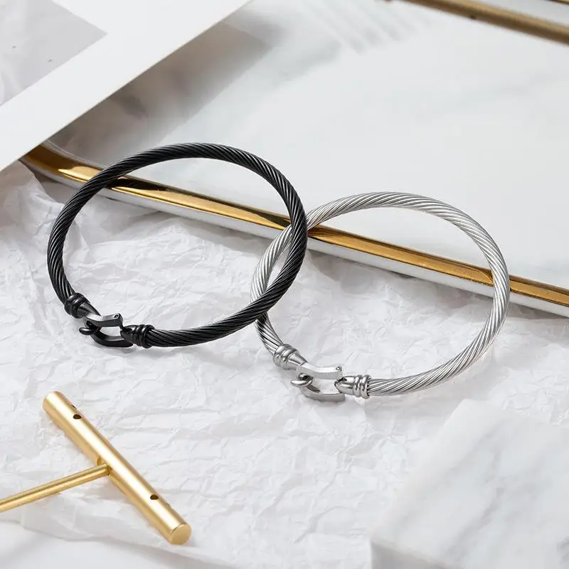 الذهب اللون الفولاذ المقاوم للصدأ القلب قلادة سحر الإسورة أساور للرجال النساء المجوهرات هدية